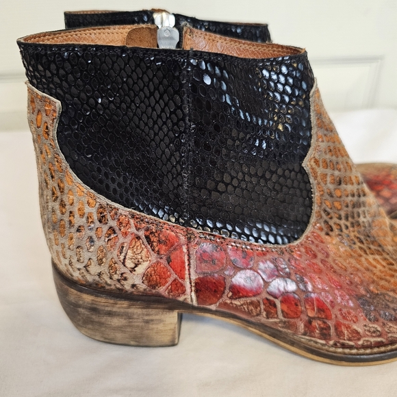 Free People RARE Snake Print Colorful Leather Heeled Boots Bohemian Distressed - Picture 9 of 9